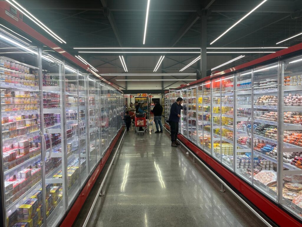 Refrigeración comercial, equipos, vitrinas, cámaras de frío.
